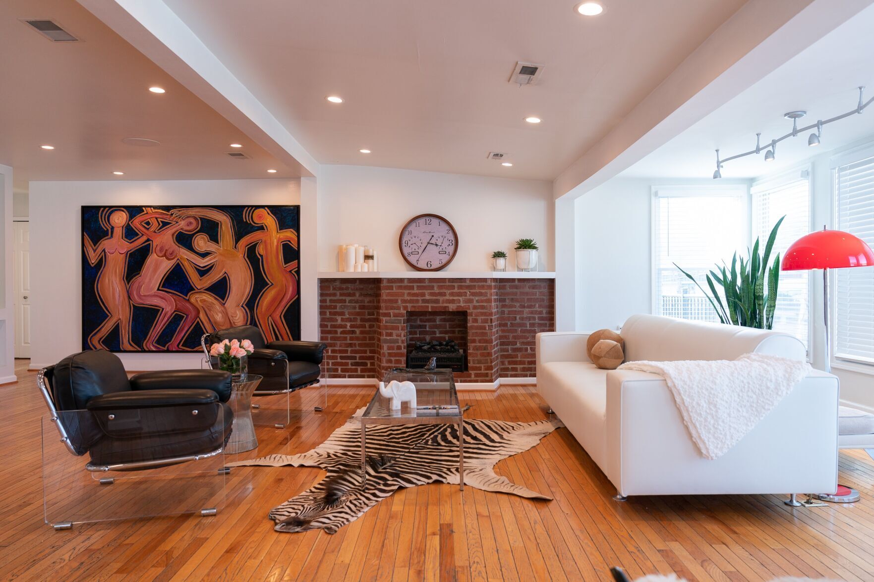 At Home with Jose Gomez